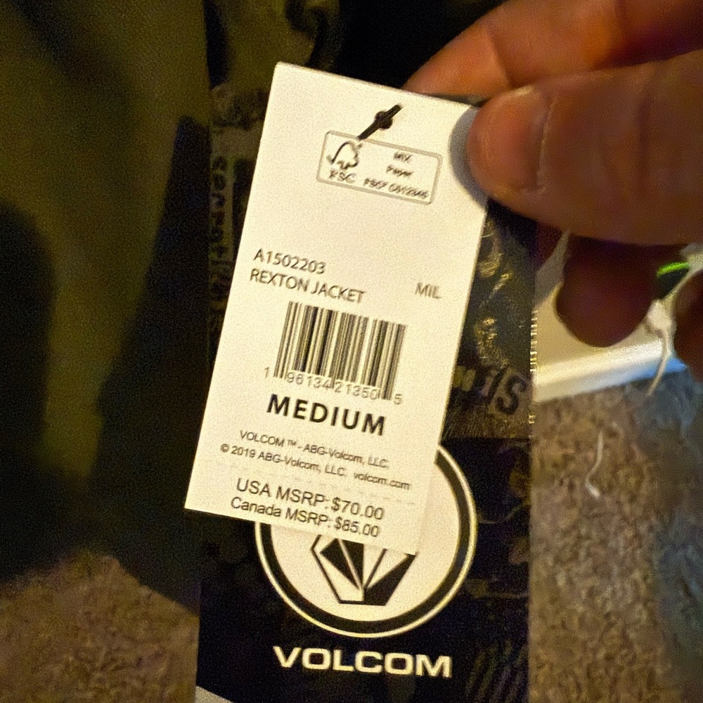 Volcom Performance Jacket - Picture 3 of 3